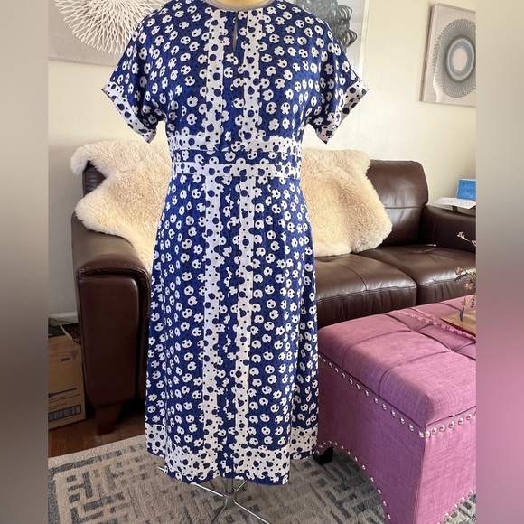 BODEN Esmeralda dress
Size US 6 - Picture 4 of 4